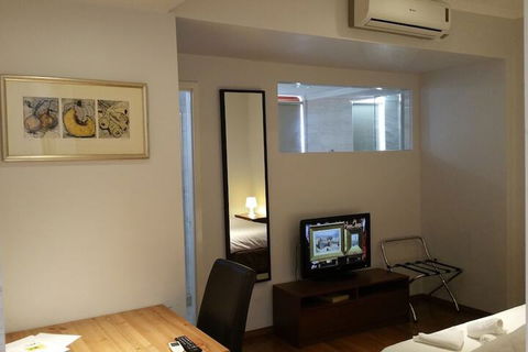 Adelaide House Apartments Fremantle - Sydneys Hotel 6