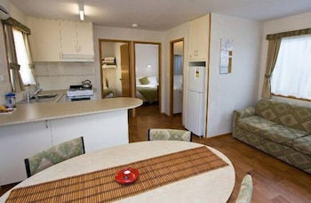 Marysville Holiday Park - Sydneys Hotel 2