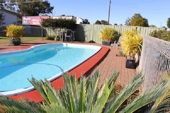 Crossroads Motel - Sydneys Hotel 1