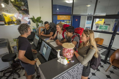 Hobart Central YHA - Sydneys Hotel 1