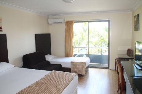 Centenary Motor Inn - Sydneys Hotel 6