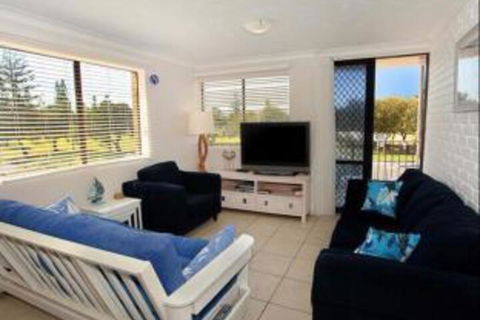 Pacific 1 / 103 - Sydneys Hotel 3