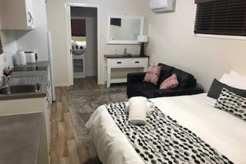 The Palms Hervey Bay - Sydneys Hotel 0