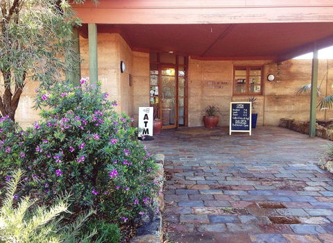 Bremer Bay Resort - Sydneys Hotel 0