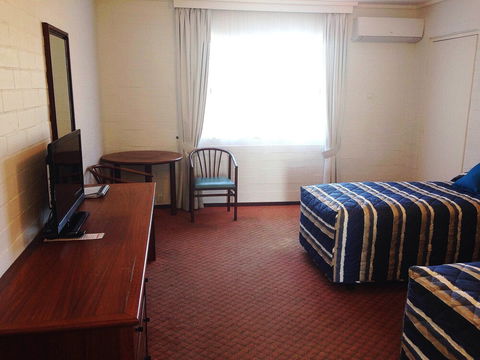 Bremer Bay Resort - Sydneys Hotel 5
