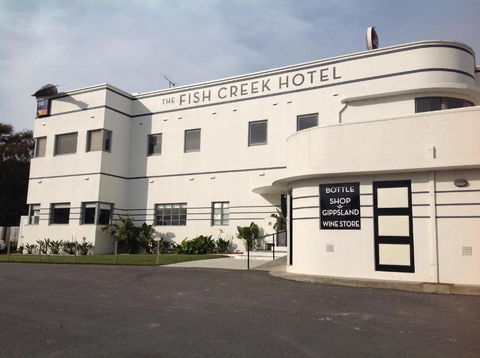Fish Creek Hotel - Sydneys Hotel 5