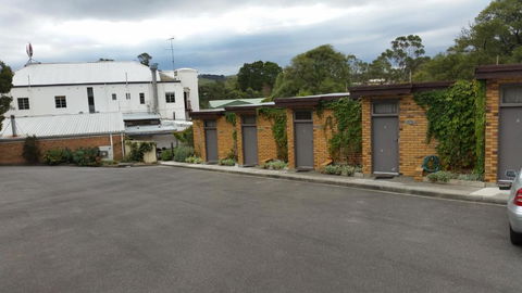 Fish Creek Hotel - Sydneys Hotel 6