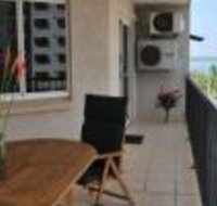 Inner city Cardona Court apartment - Sydneys Hotel