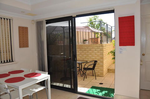 Alfred Cove Short Stay - Sydneys Hotel 4