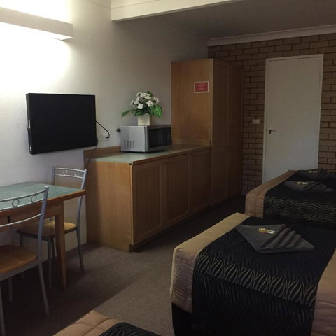Guyra Motor Inn - Sydneys Hotel 2