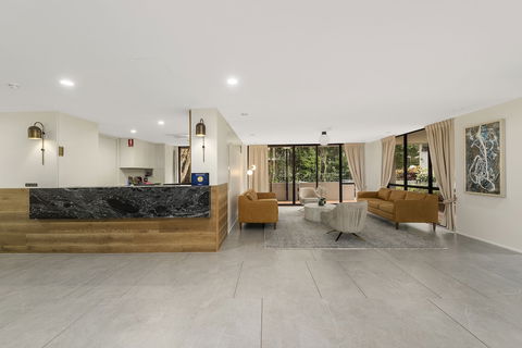Pacific Towers Beach Resort - Sydneys Hotel 2