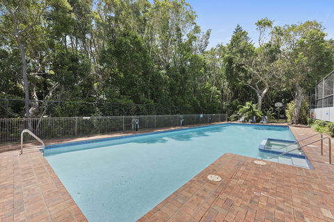 Pacific Towers Beach Resort - Sydneys Hotel 3