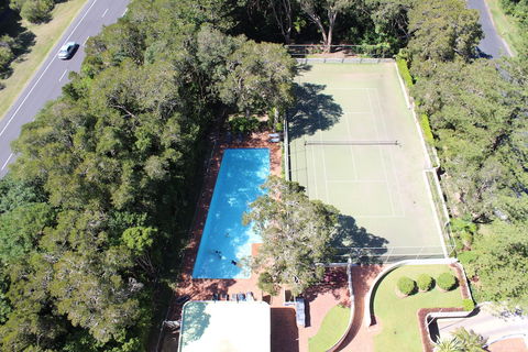 Pacific Towers Beach Resort - Sydneys Hotel 0