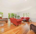 Poets Cottage Fireplace Close to Treks - Sydneys Hotel