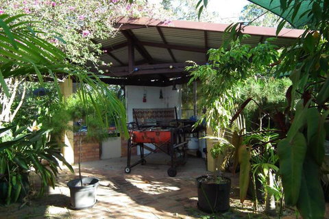 Shady Grove B & B - Sydneys Hotel 3