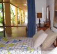 Shady Grove B  B - Sydneys Hotel