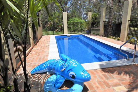 Shady Grove B & B - Sydneys Hotel 4
