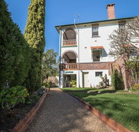 Cumquat House - Sydneys Hotel