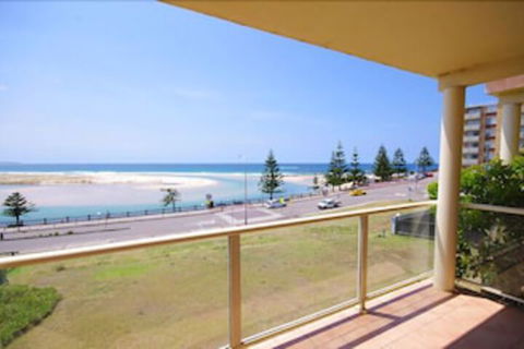 Avilla Court 2 - Sydneys Hotel 1