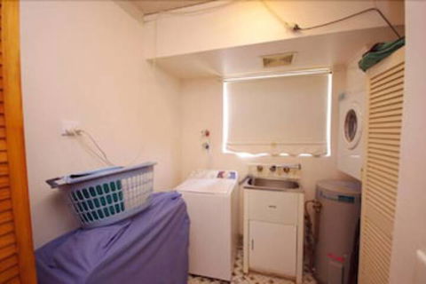 Avilla Court 2 - Sydneys Hotel 4