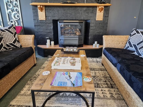 Tumbarumba Motel & Elms Restaurant - Sydneys Hotel 2