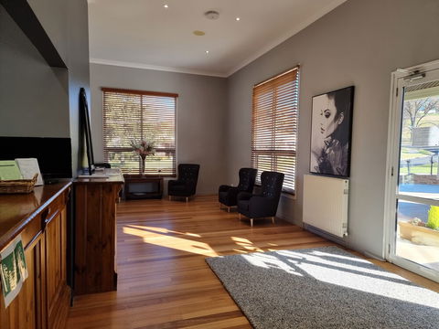 Tumbarumba Motel & Elms Restaurant - Sydneys Hotel 6