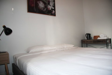 College Lawn Hotel - Hostel - Sydneys Hotel 6