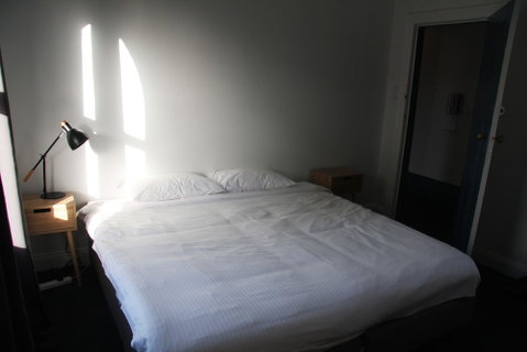 College Lawn Hotel - Hostel - Sydneys Hotel 4