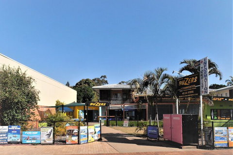 Buzers - Sydneys Hotel 1