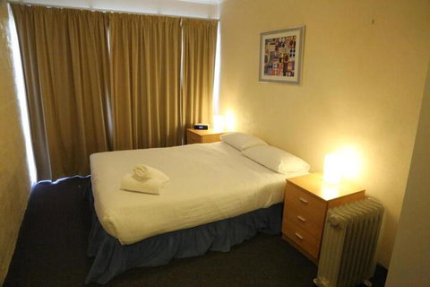 Kirwan Apartments 49 - Sydneys Hotel 4