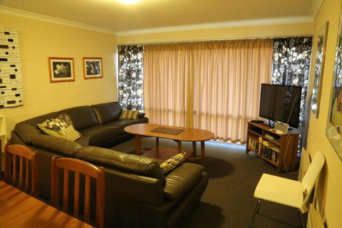 Kirwan Apartments 49 - Sydneys Hotel 6