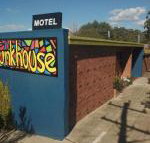 Bunkhouse Motel - Sydneys Hotel