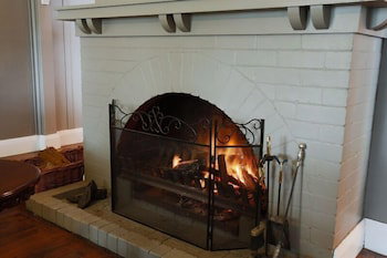 The Bundanoon Guest House - Sydneys Hotel 3