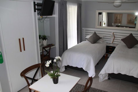 Paperbark Bed & Breakfast - Sydneys Hotel 1