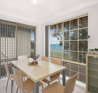 Toukley Lake House - Sydneys Hotel