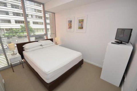 Sydney 1 Bed Modern Self Contained Apartment (402ALB) - Sydneys Hotel 7