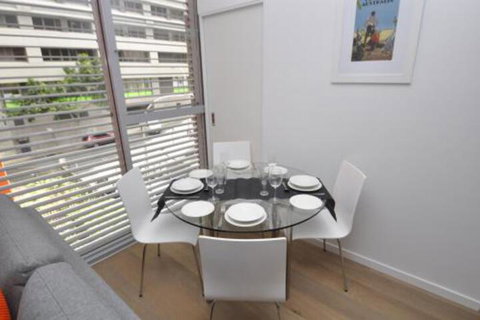 Sydney 1 Bed Modern Self Contained Apartment (402ALB) - Sydneys Hotel 6
