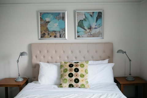 Goldies On Piper Kyneton - Sydneys Hotel 5
