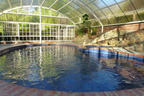Alpine Aspects - Sydneys Hotel 0