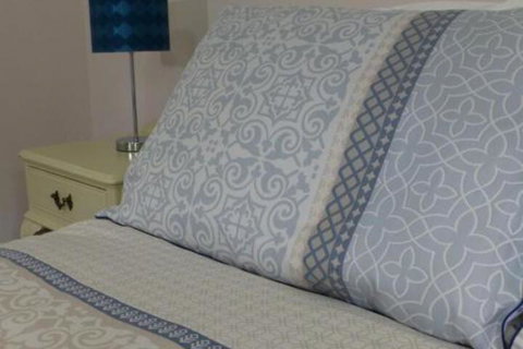 Alpine Aspects - Sydneys Hotel 4