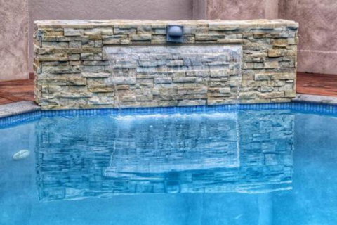 Beach Haven Poolside - Sydneys Hotel 5