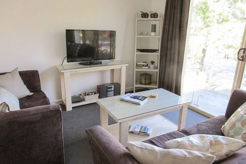 Angaston Mews Apartments - Sydneys Hotel 7