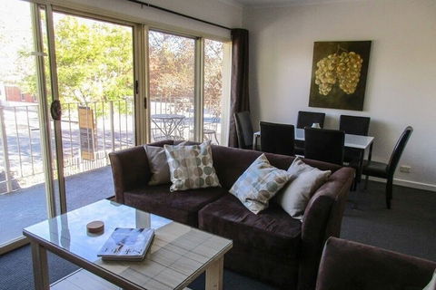 Angaston Mews Apartments - Sydneys Hotel 6