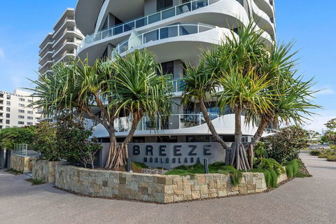 Breeze Mooloolaba - Sydneys Hotel 2