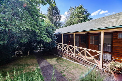Warburton Lodge - Sydneys Hotel 5