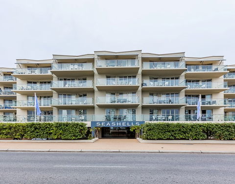 The White Pearl Penthouse - Sydneys Hotel 0