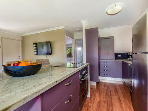 Marcoola House Pet Friendly Sunshine Coast - Sydneys Hotel 4