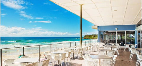 Coolum Waves Pet Friendly Holiday House - Sydneys Hotel 5