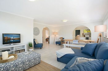 Petrel By The Sea - Sydneys Hotel 0