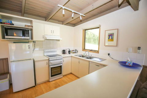 Crabapple Cottage - Sydneys Hotel 2